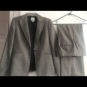 Anne Klein suit - size 6